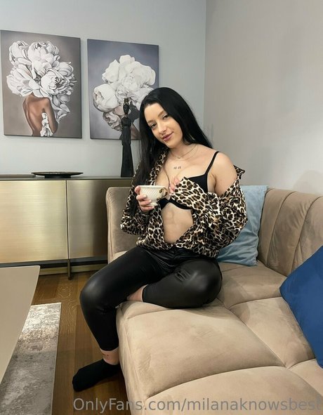 milanaknowsbest nude pornstar image