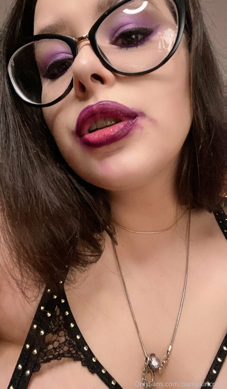 big tits mom onlyfans hot sexy image