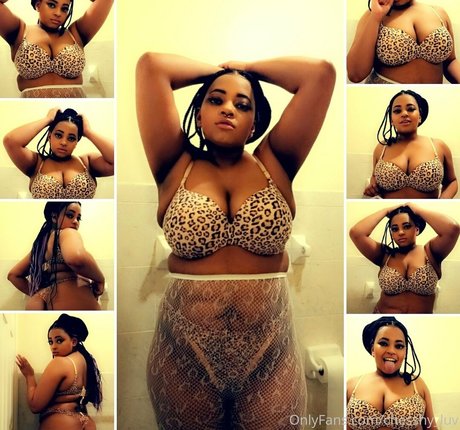 chesshy luv star nude gallery