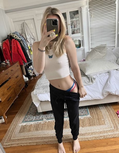 hottest redhead onlyfans nice pic