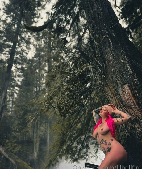 lilhellfire free actress gallery