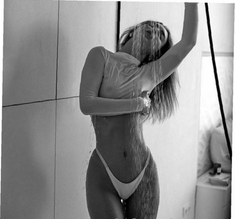 sweetaveryrose nude star galleries