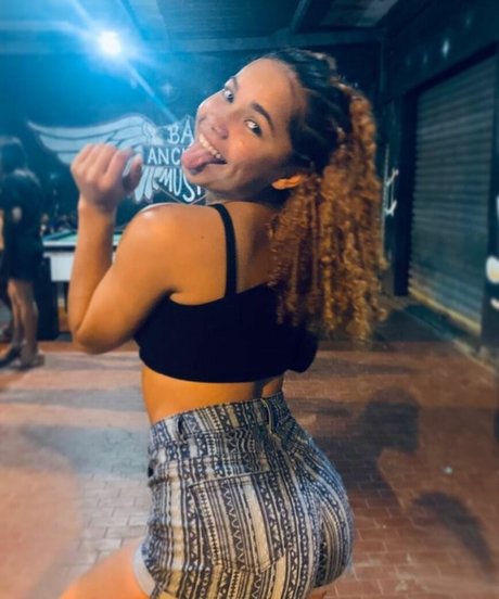 Mariarochaaaa pornstar erotic pic