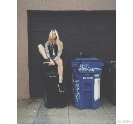 shannonc942 pornographic star image