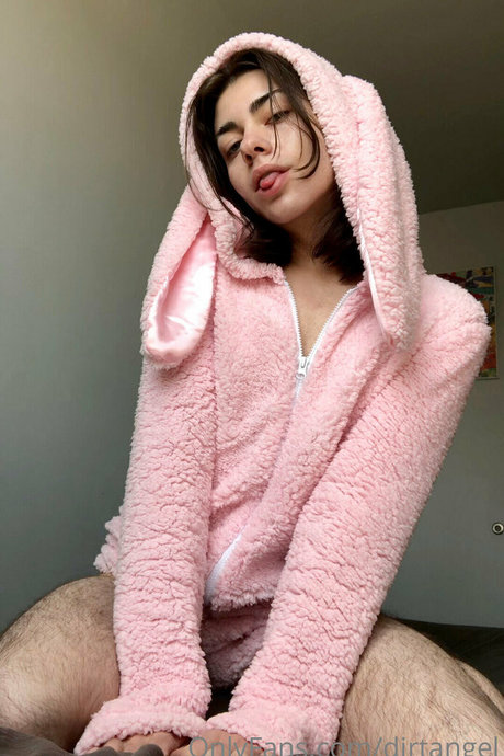 dirtangel nude pornstar images