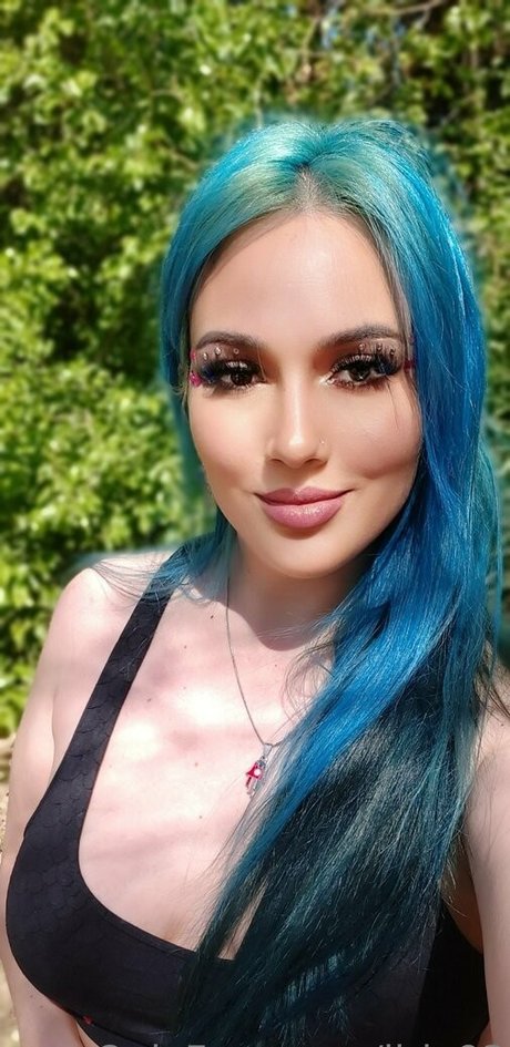 lirio93 pornstar exclusive image