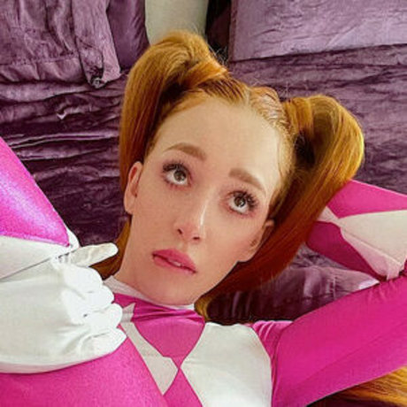 Lacy Laid model pornographic images