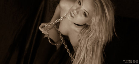 Annette Soknes model top pics