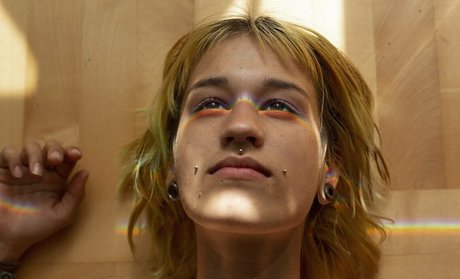 liqweedacid model pornographic picture