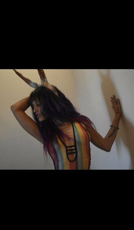 liqweedacid model sexy galleries