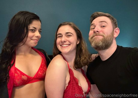 spaceneighborfree best model gallery