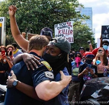 amyamorevip adult model archive