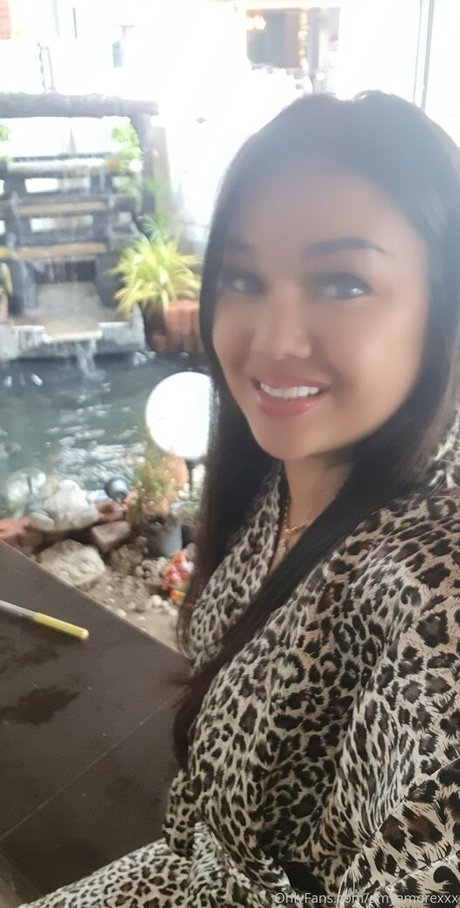 amyamorevip star sex gallery