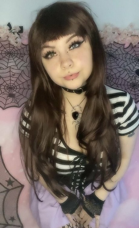 seraphicsiren model nude photos