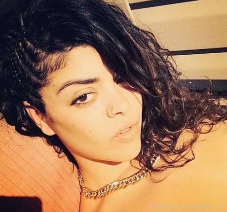 melena 11 star nude img