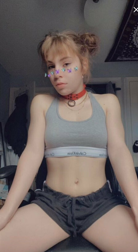 skinny blonde milf onlyfans free archive