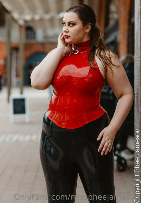 misspheejameson hot actress image