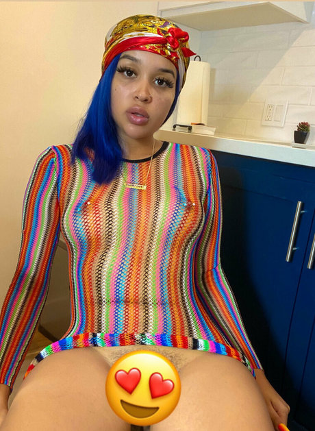 brownsugavip naked pornstar image