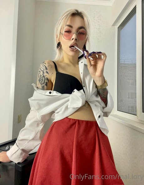 mal lory perfect pornstar image