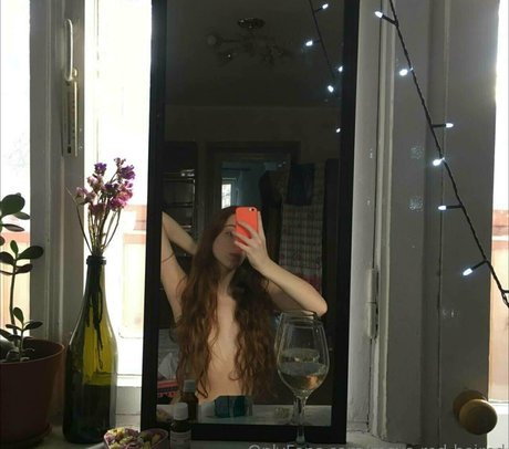 maya red haired nude star pic