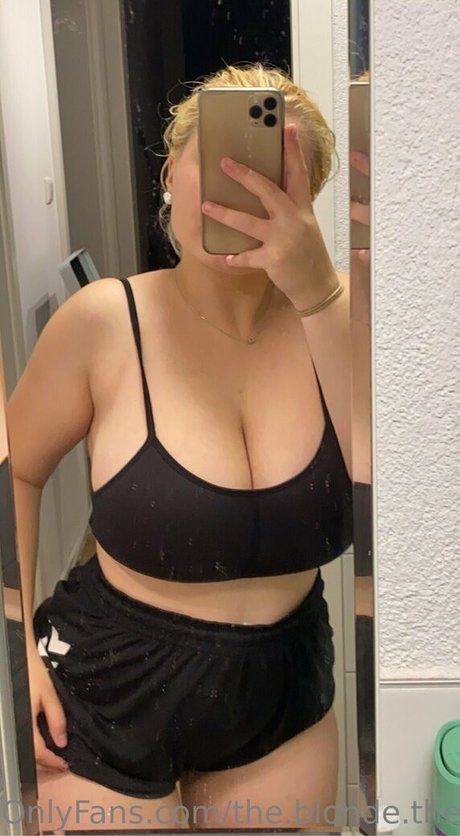 the blonde the brunette model adult pic