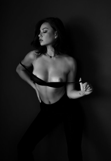 mother daughter onlyfans free pics