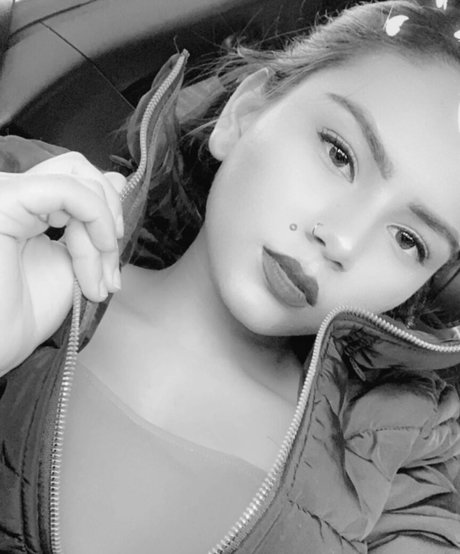 Sukh Bains erotic actress img