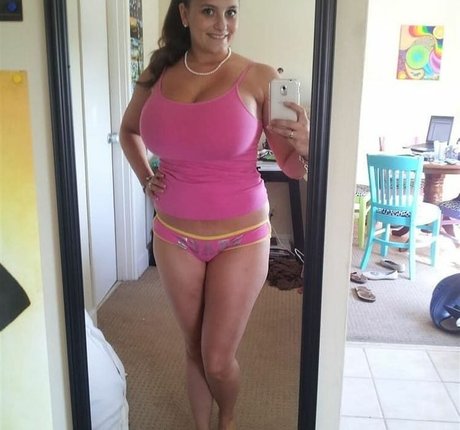 Avery Harwood actress gallery