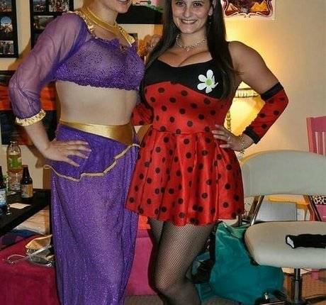 Avery Harwood pretty actress pics