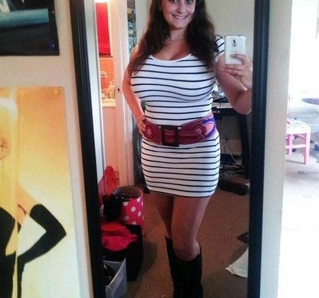 Avery Harwood pornstar nudes gallery