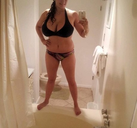 Avery Harwood perfect actress pics