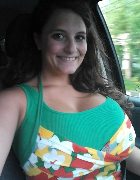 Avery Harwood nude pornstar archive