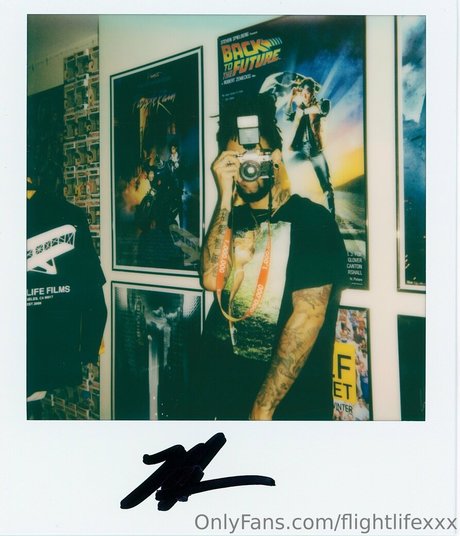 flightlifexxx model naked images