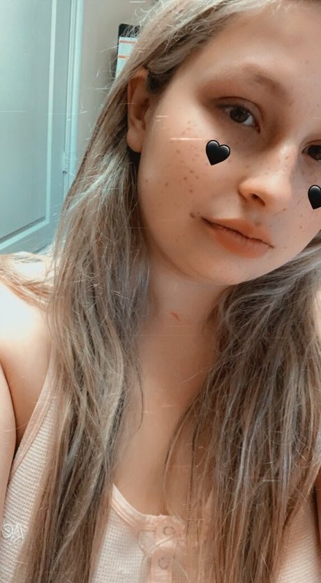 xoxbuttonsbabee beautiful star photo