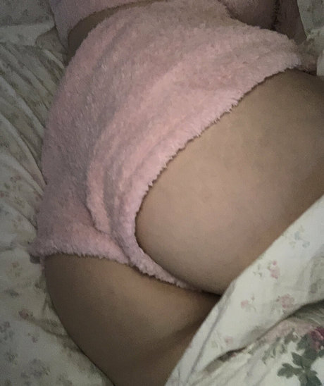 xoxbuttonsbabee model sexy picture