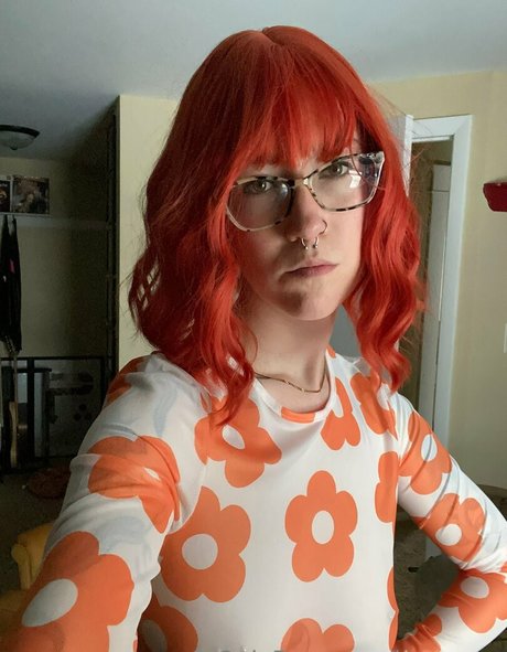 lennoxog model pretty pictures