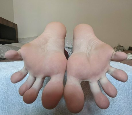 soniapurple naked model image