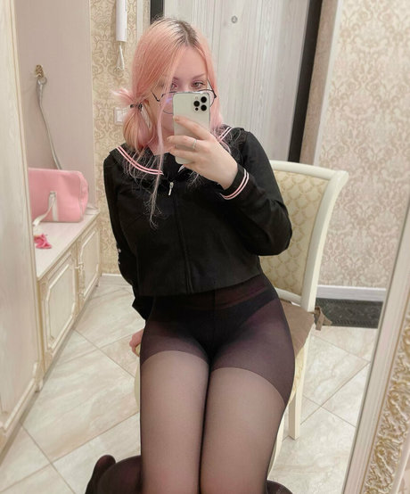 Nikachi tyan model sexy picture