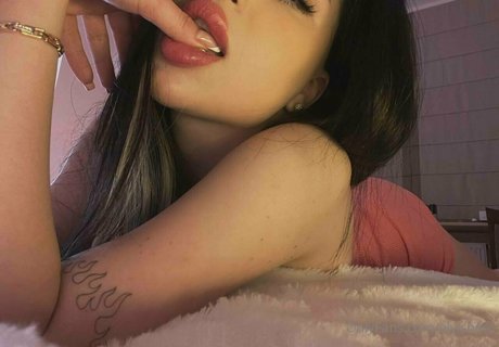 amateur chubby onlyfans hot sexy pic