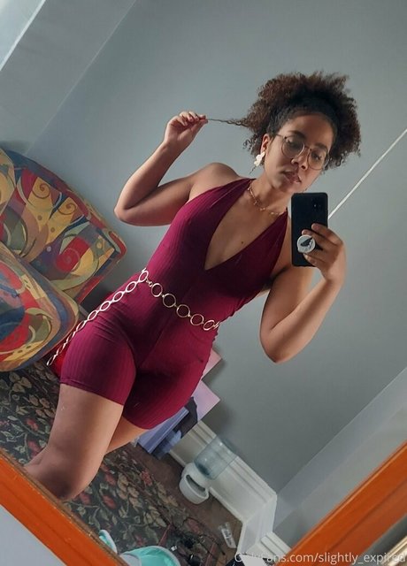 Slightly Expired perfect actress pic