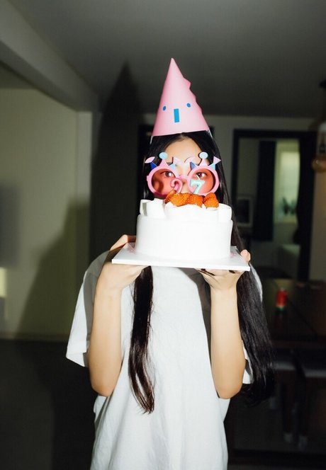 leeeee mona xxx model pic