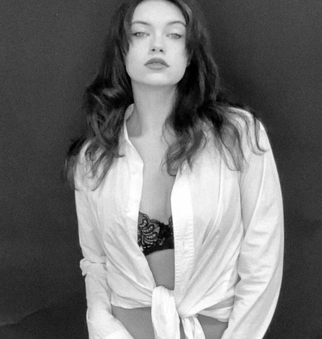 Sophia Tatum beautiful pornstar pics