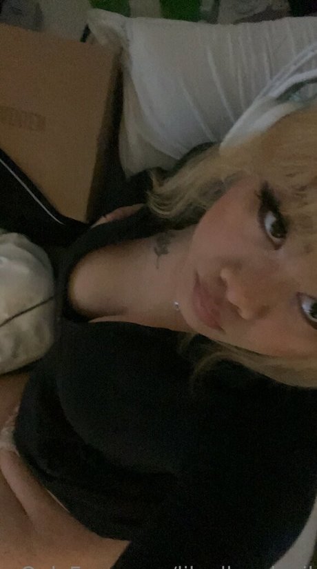 babe brunette onlyfans sexy nudes photos