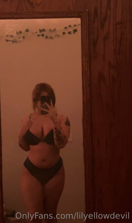 Lilyellowdevil free star pictures