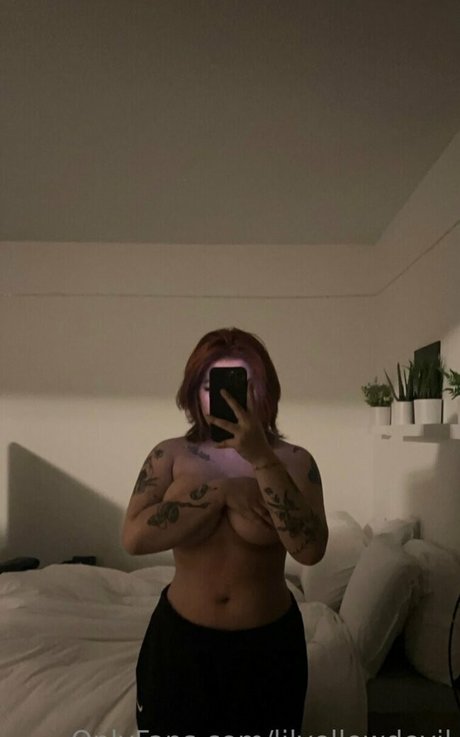 Lilyellowdevil star pornographic pics