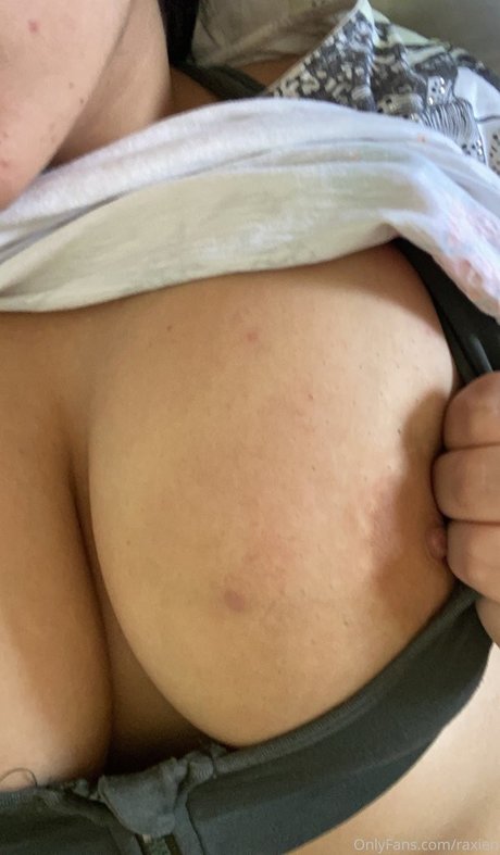 Raxien perfect pornstar img