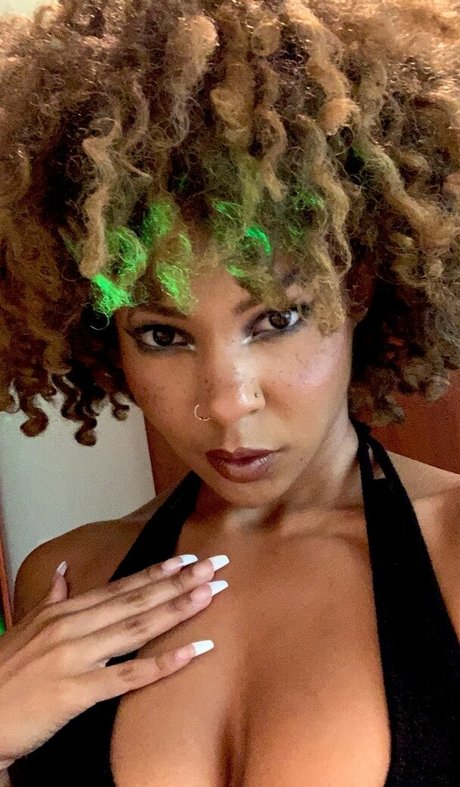 Pumkinwu perfect model picture