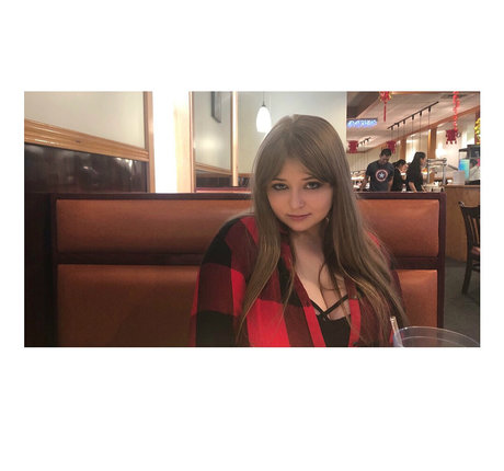 Emaliehall pornstar art gallery