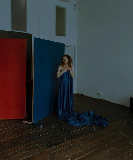 Alina Kurzova exclusive actress images