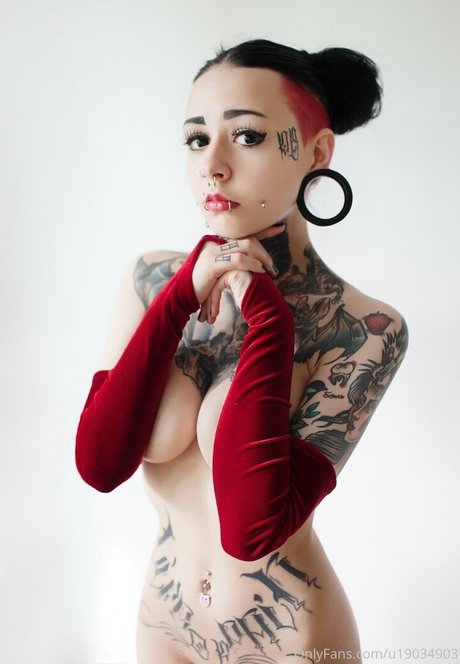 annabatman naked star pictures